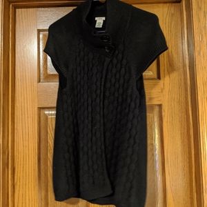 Izod sleeveless sweater